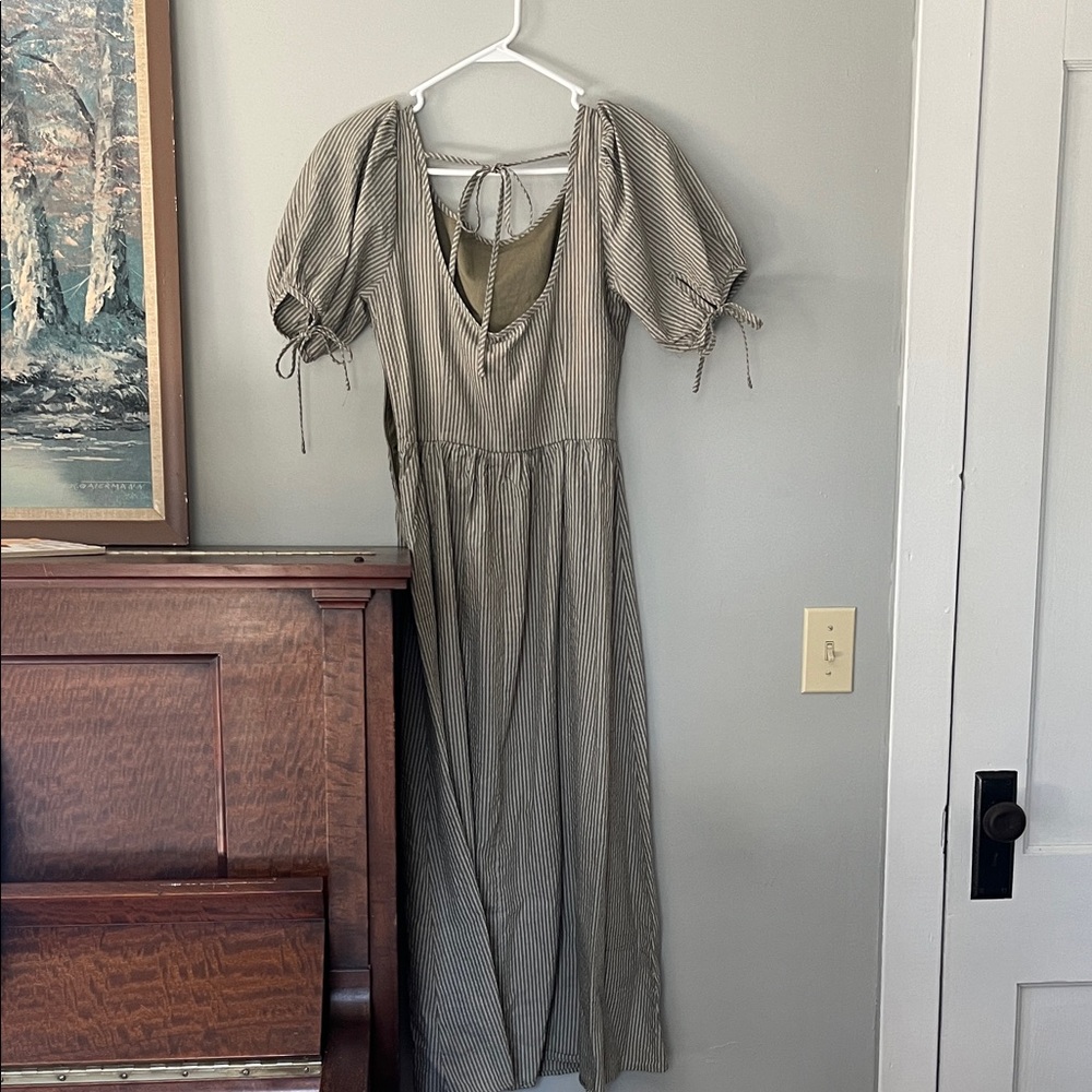 Neuflora Edith Puff Sleeve Dress - Picture 3 of 6